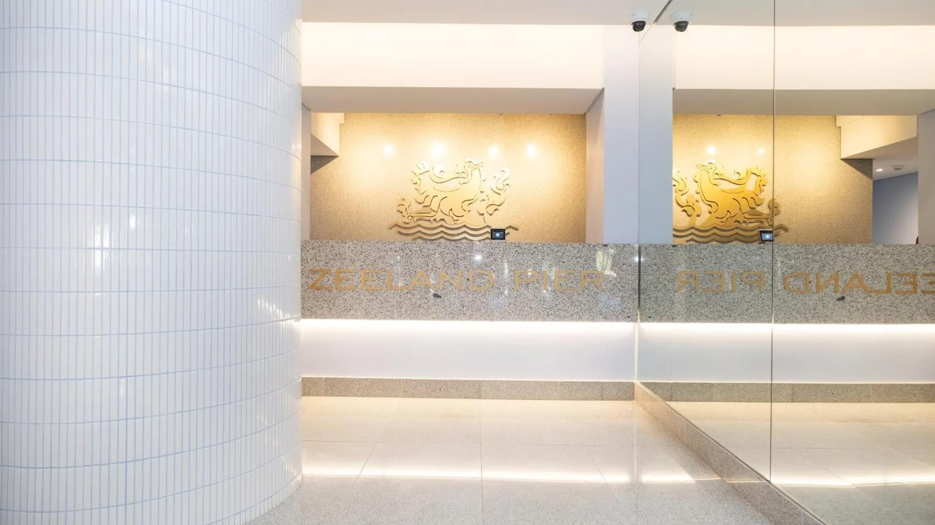 アパート Zeeland Pier - Stylish Studio Near Cticc - Prime Location ケープタウン