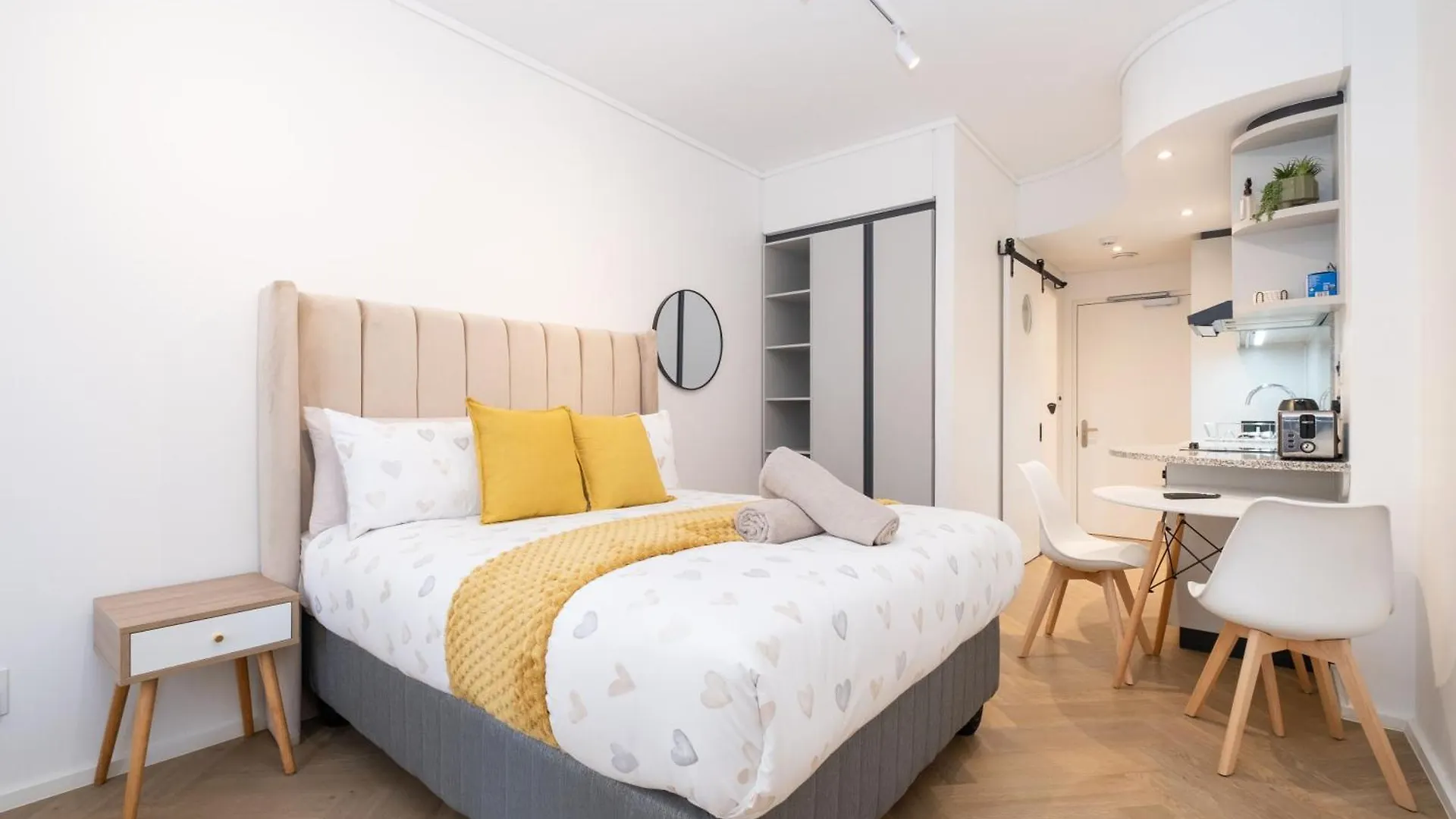 Zeeland Pier - Stylish Studio Near Cticc - Prime Location location